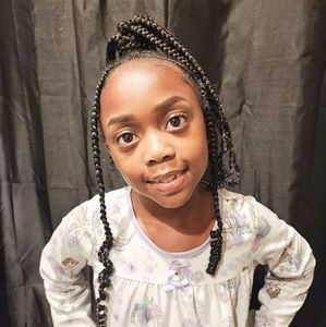 Meet your Posher, Constance